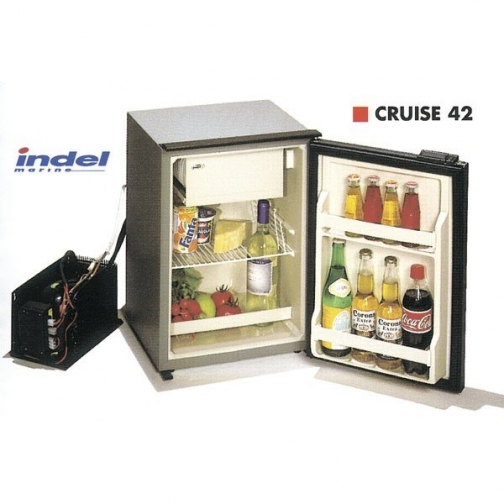 Isotherm Холодильник однодверный Isotherm Cruise 42 Classic IS-1042AA1AA0000 12/24 В 0,6 - 2,7 А 42 л 1215972