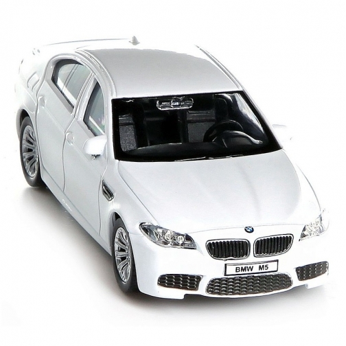 Коллекционная модель BMW M5, 1:43 RMZ City 37717739 2