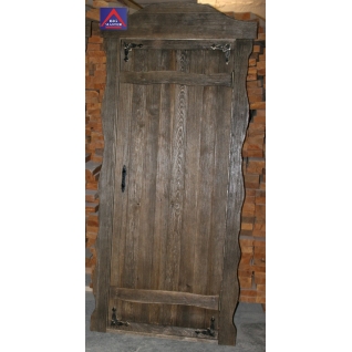 Дверь из массива Алтайского кедра под старину