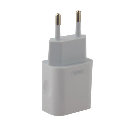 Адаптер питания Remax RP-U14 Traveller series charger с кабелем Lightning (USB: 5V max 2.4A) Белый 42524698