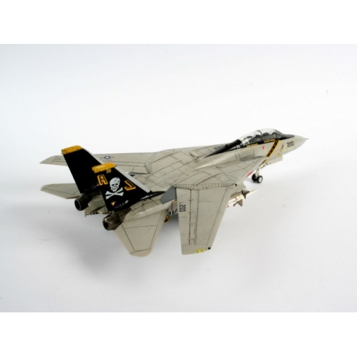 Сборная модель истребителя F-14A Tomcat, 1:144 Revell 37717635 2