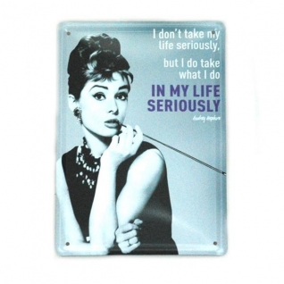 Табличка металлическая "Audrey Hepburn"