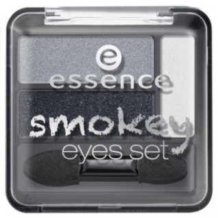 ESSENCE - Палетка теней Smokey eye set 01