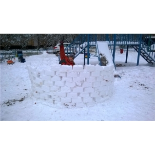 Форма для замков из снега