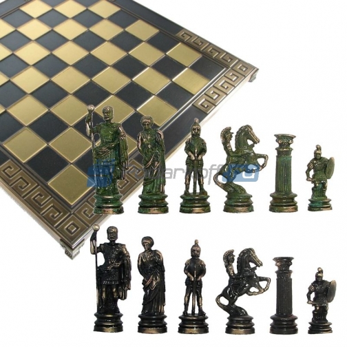 Шахматы с тематическими фигурами 